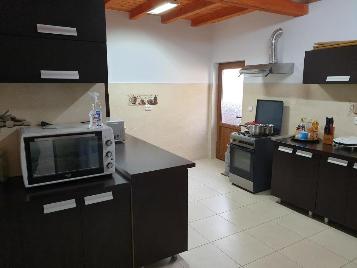 Hotel Casa Carter Sfântu Gheorghe Esterno foto